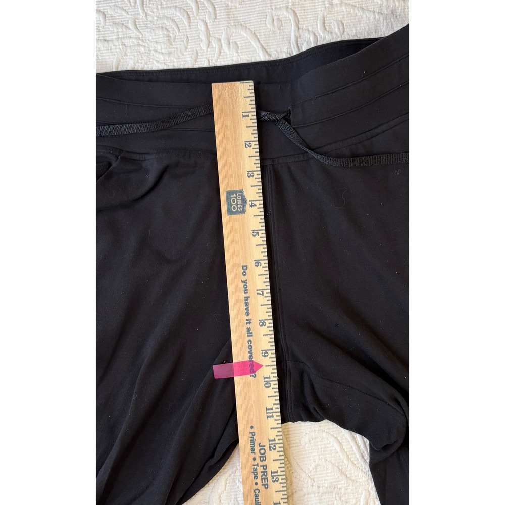 Lululemon Align Jogger Pants Black Cropped Yoga Athleisure Women Size 6 - Picture 9 of 10